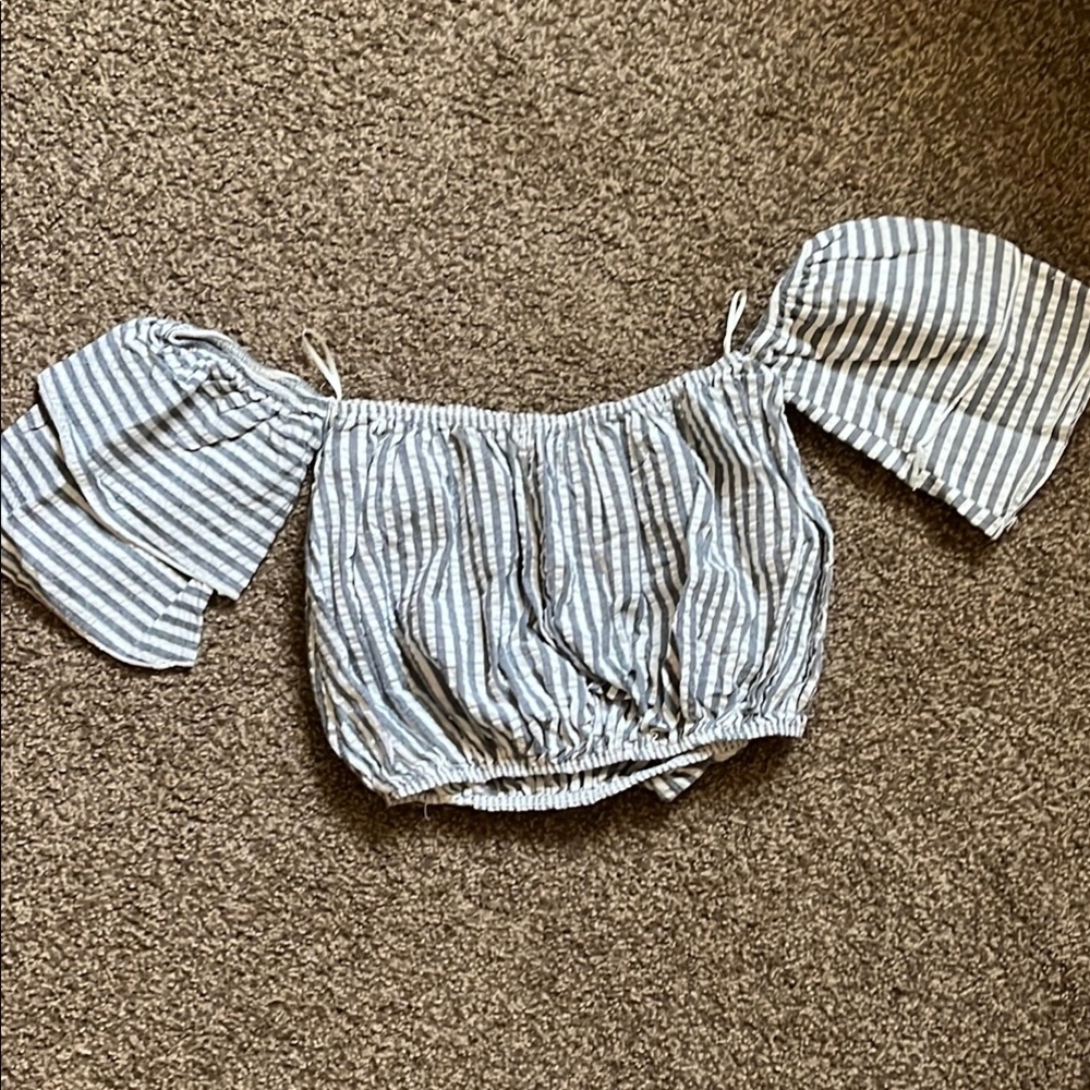 Striped Off-Shoulder Top - Picture 9 of 11